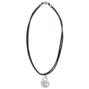 605-07 | GRAY SUEDE CHOKER w/STONE PEARL