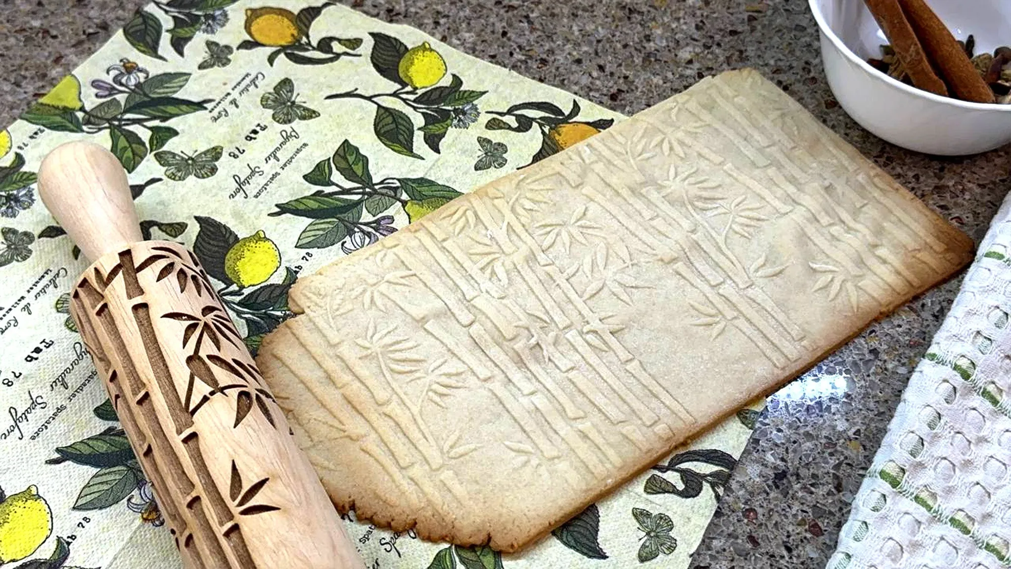 Bamboo Embossed Rolling Pin, Textured Cookie, Clay Stamp,Pottery Roller, Ceramics Shortbread Cookies, Christmas Gift