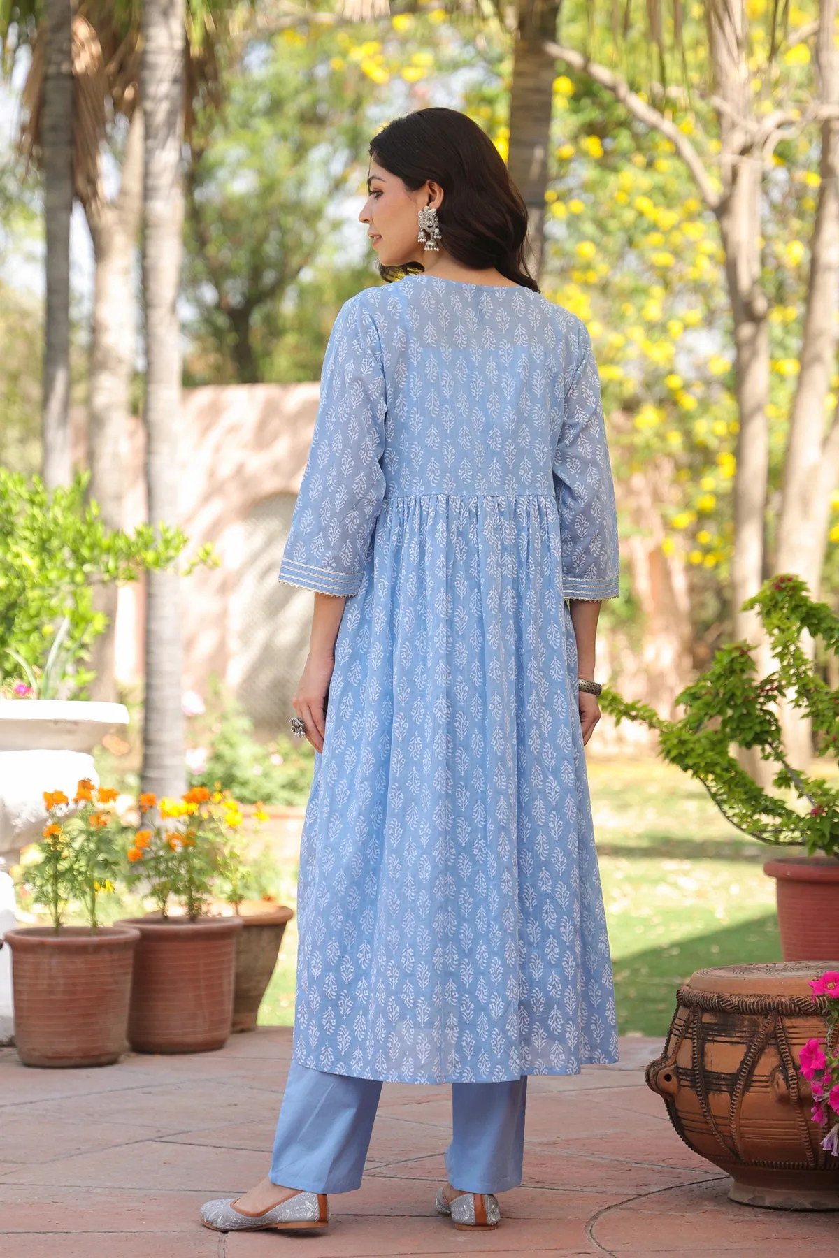 Blue Cotton Mulmul Khari Printed Shrug, Kurta & Pant Set