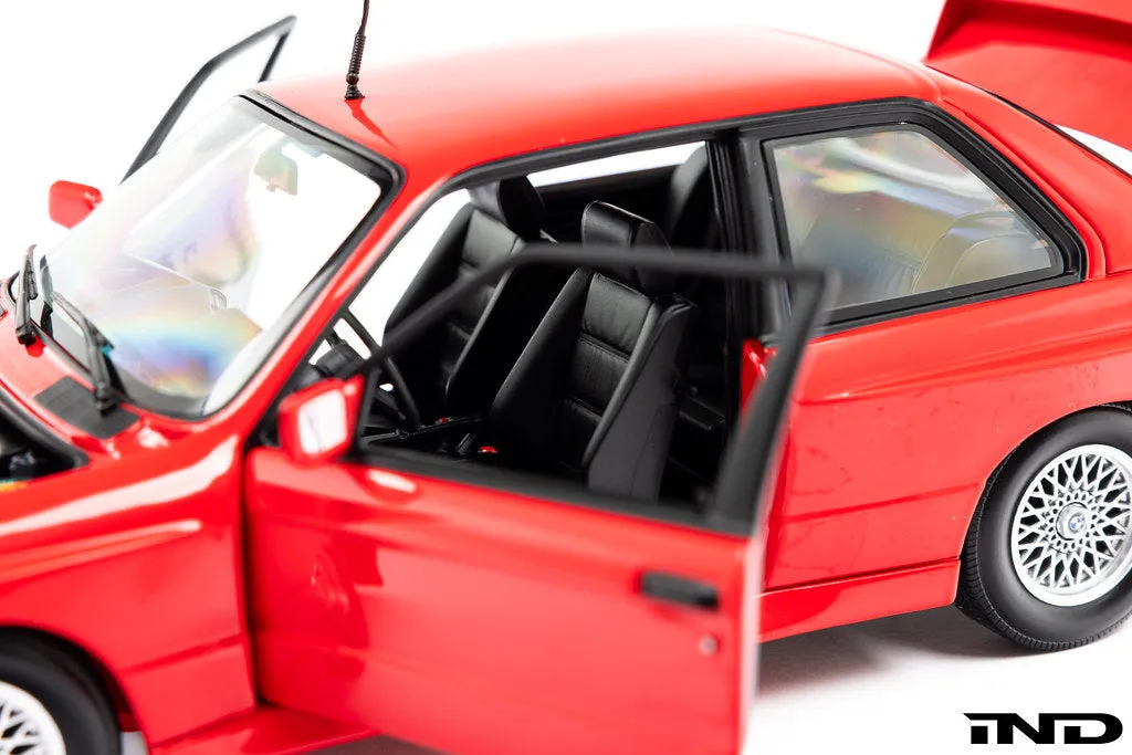 BMW E30 M3 Brilliantrot Die-cast Car - 1:18