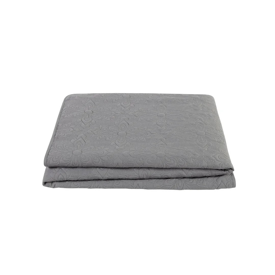 Caroline Embossed Floral Quilt Set VCNY Color: Gray Size: Full/Queen Quilt   2 Standard Shams