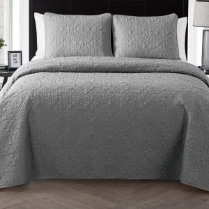 Caroline Embossed Floral Quilt Set VCNY Color: Gray Size: Full/Queen Quilt   2 Standard Shams