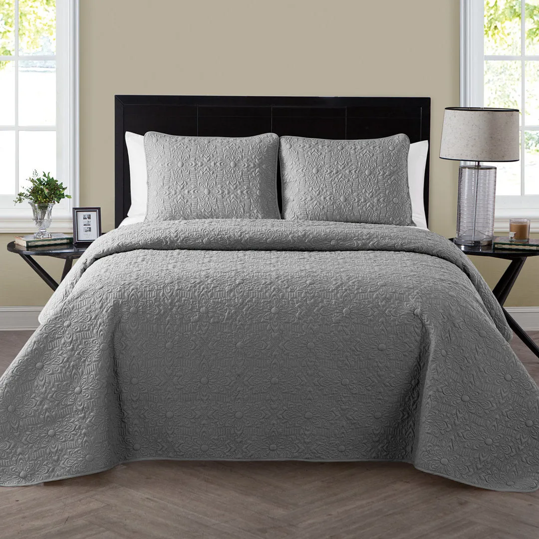 Caroline Embossed Floral Quilt Set VCNY Color: Gray Size: Full/Queen Quilt   2 Standard Shams