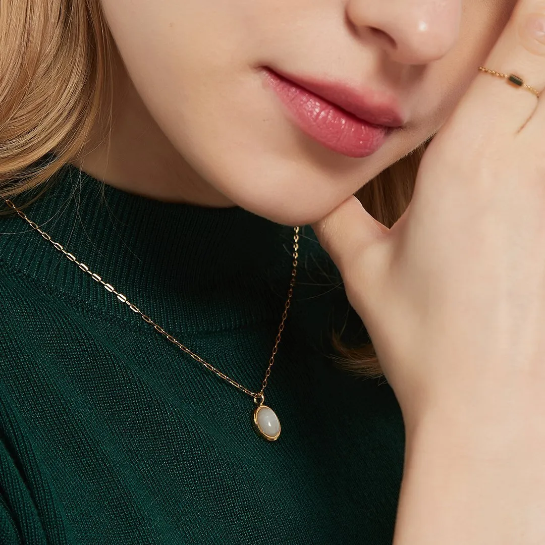 Cat Eye Pendant Necklace