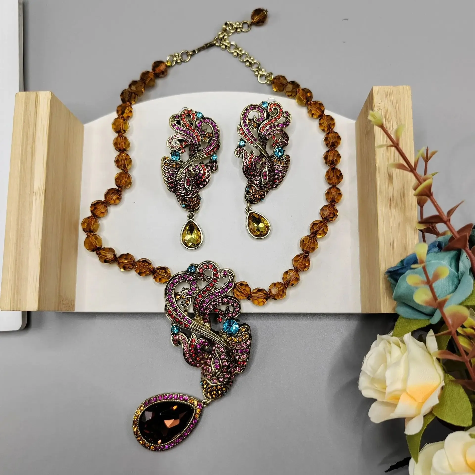 Classical Long Earrings Necklace Set