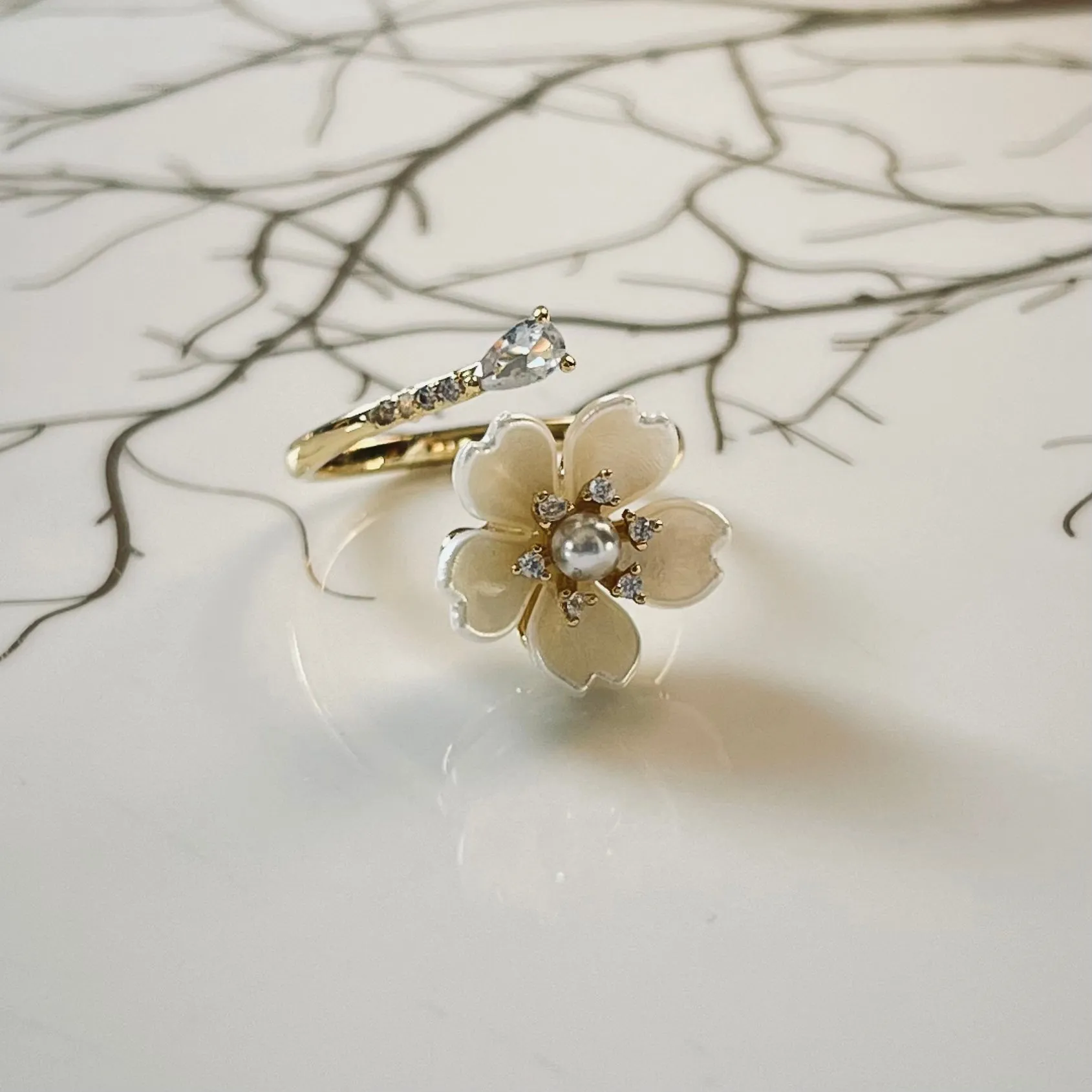 Elegant Flower Sparkling Gemstone Adjustable Ring, Charming