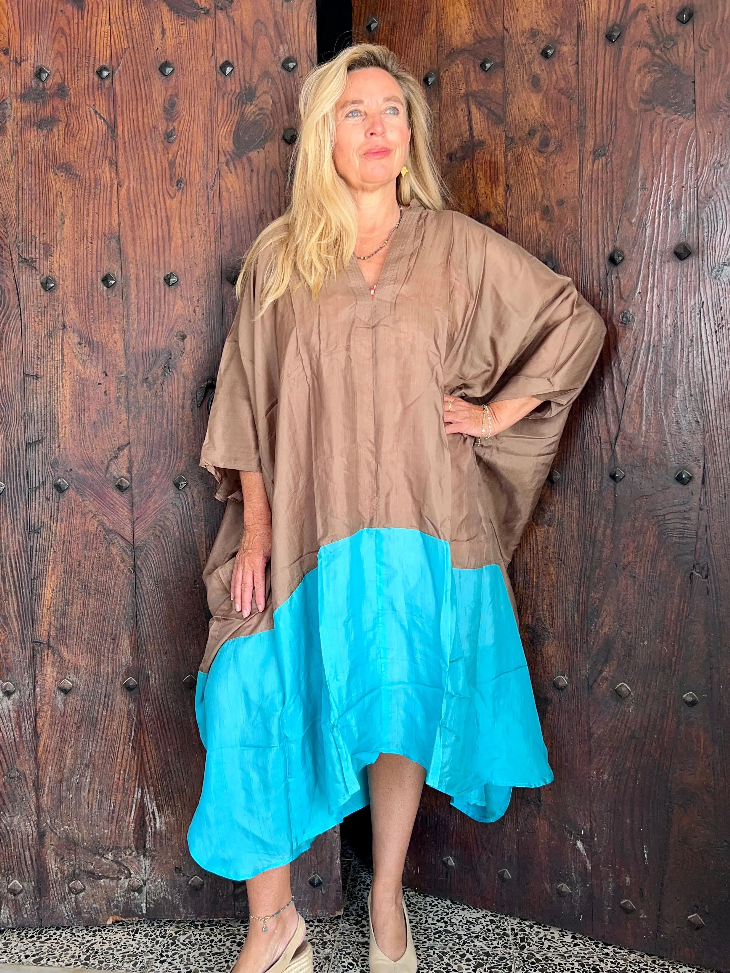 Exclusive luxury  Hanoi Silk kaftan - free size mid length