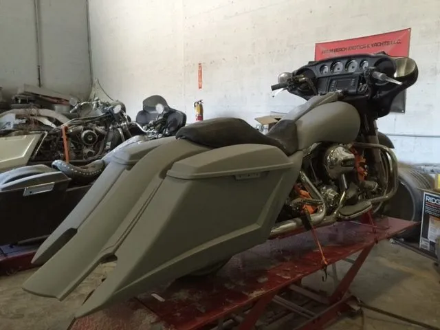 Harley Davidson 6" Trendsetter Extended Saddlebag Fender Kit - No Cut Outs   Lids / 2014 - 2018