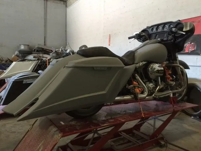 Harley Davidson 6" Trendsetter Extended Saddlebag Fender Kit - No Cut Outs   Lids / 2014 - 2018