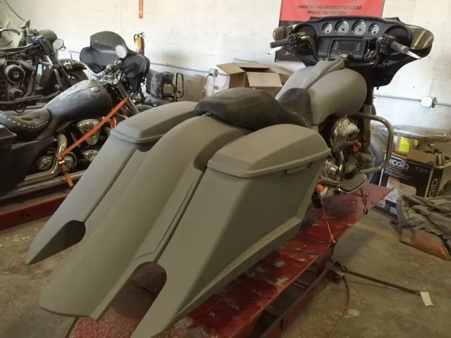 Harley Davidson 6" Trendsetter Extended Saddlebag Fender Kit - No Cut Outs   Lids / 2014 - 2018