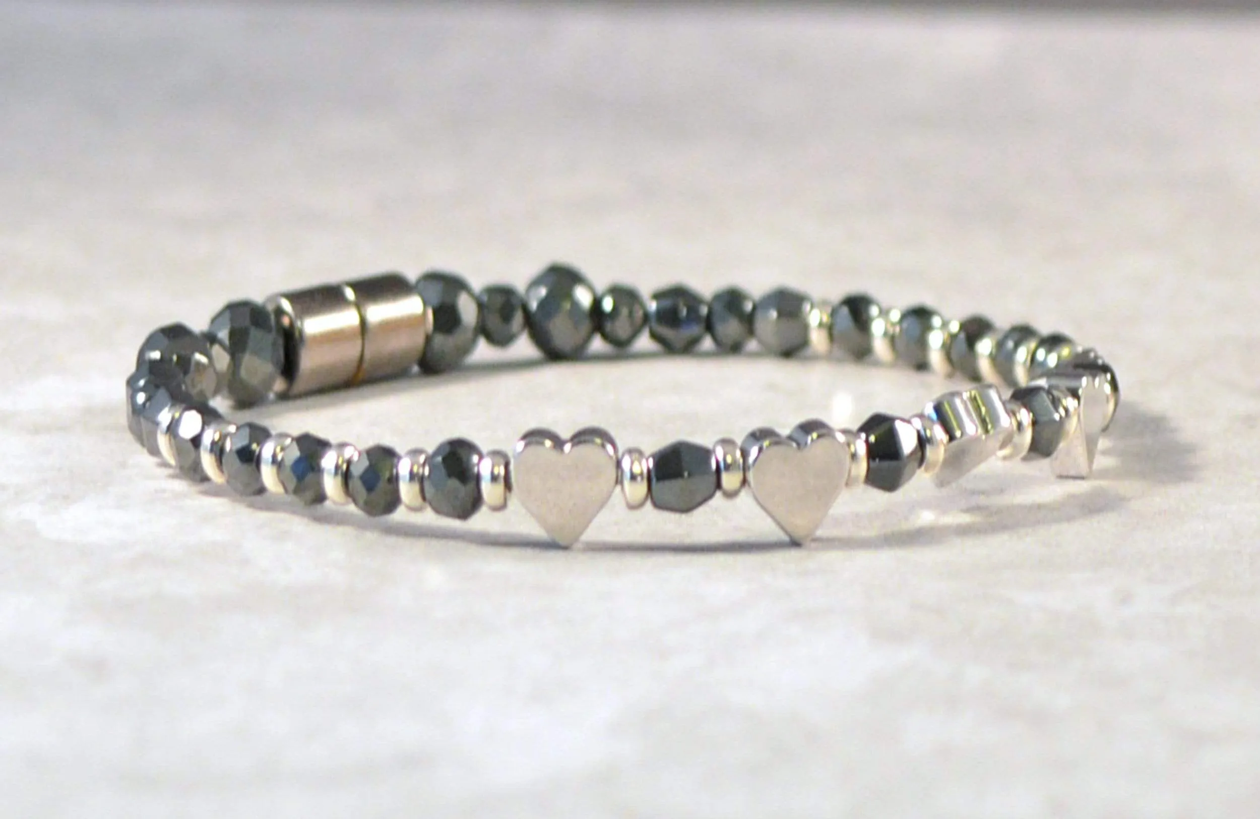 Hematite & Hearts Magnetic Therapy Bracelet