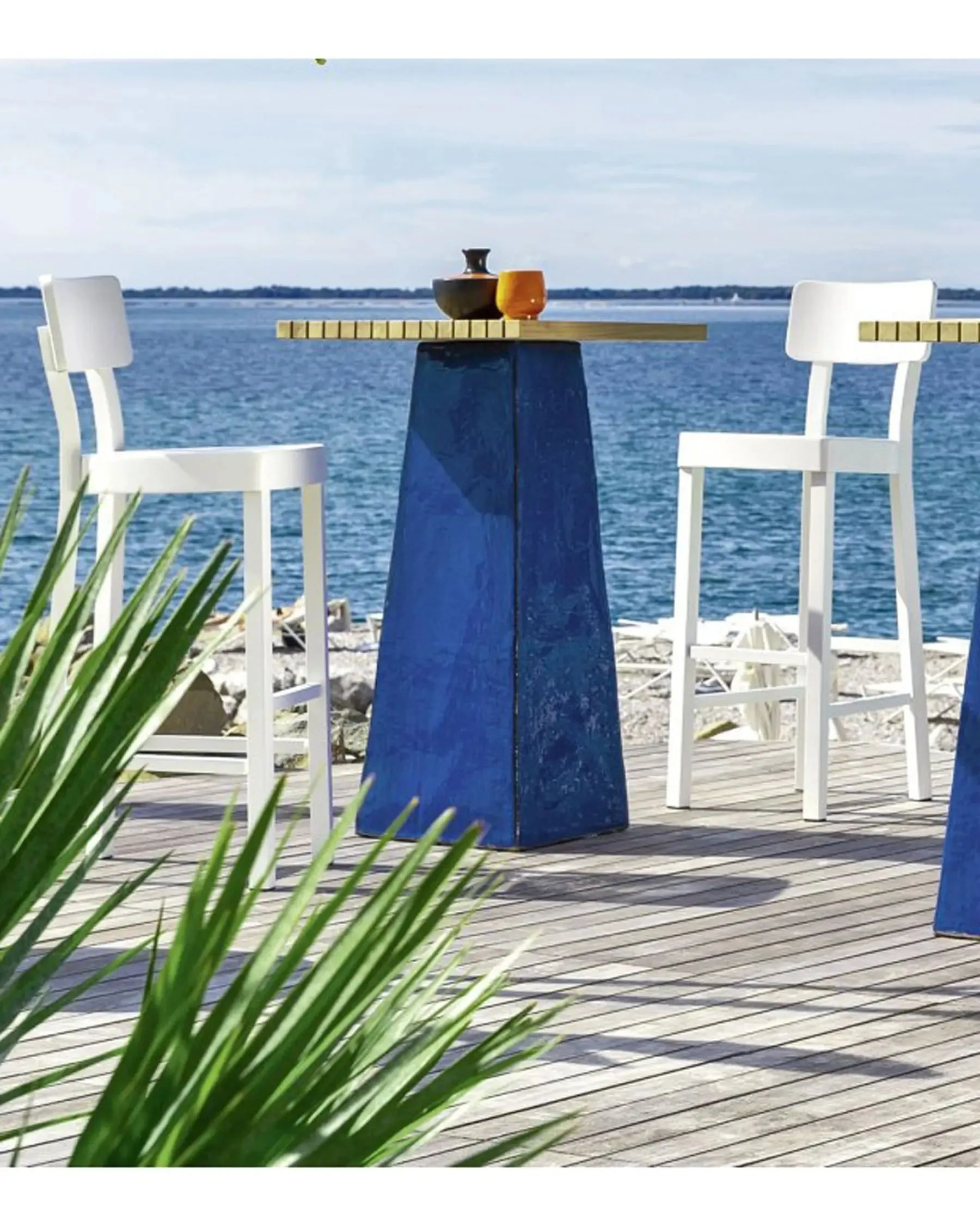 InOut 28 Bar Stool
