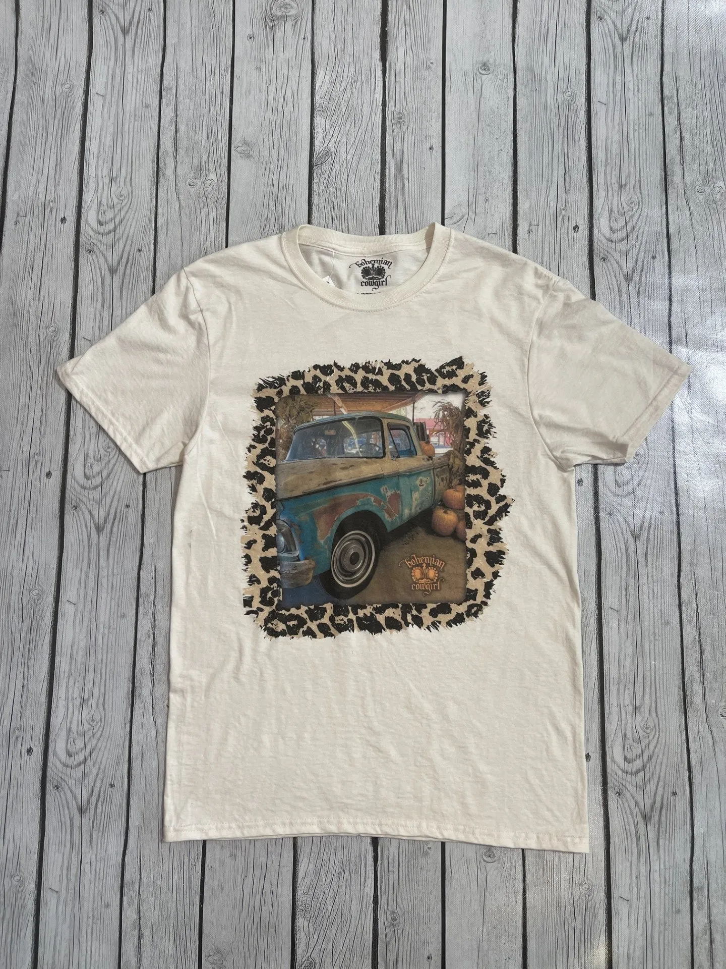 Leopard Outline Truck Top - Wholesale
