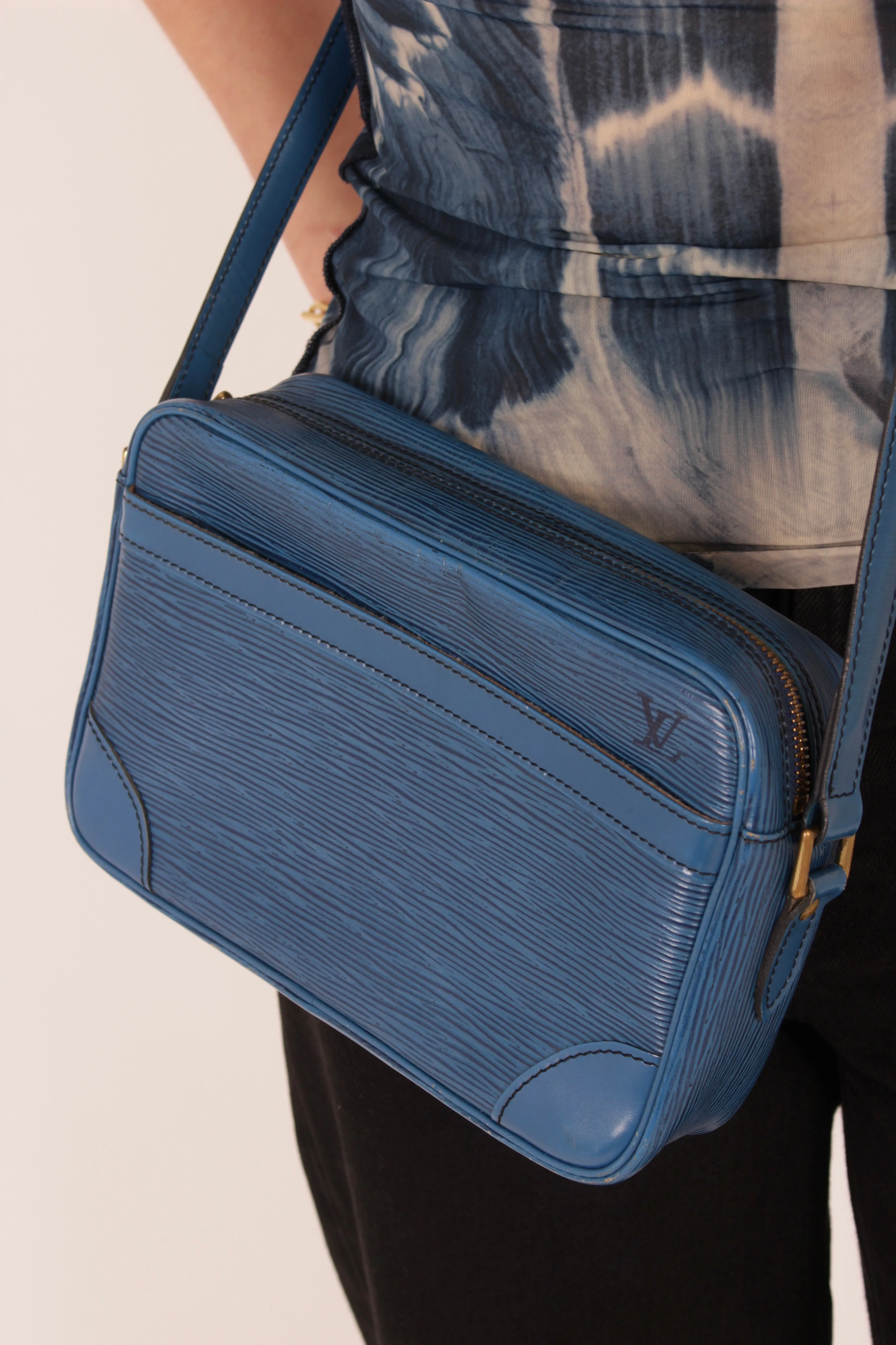Louis Vuitton Blue Epi Leather Trocedero Crossbody Bag