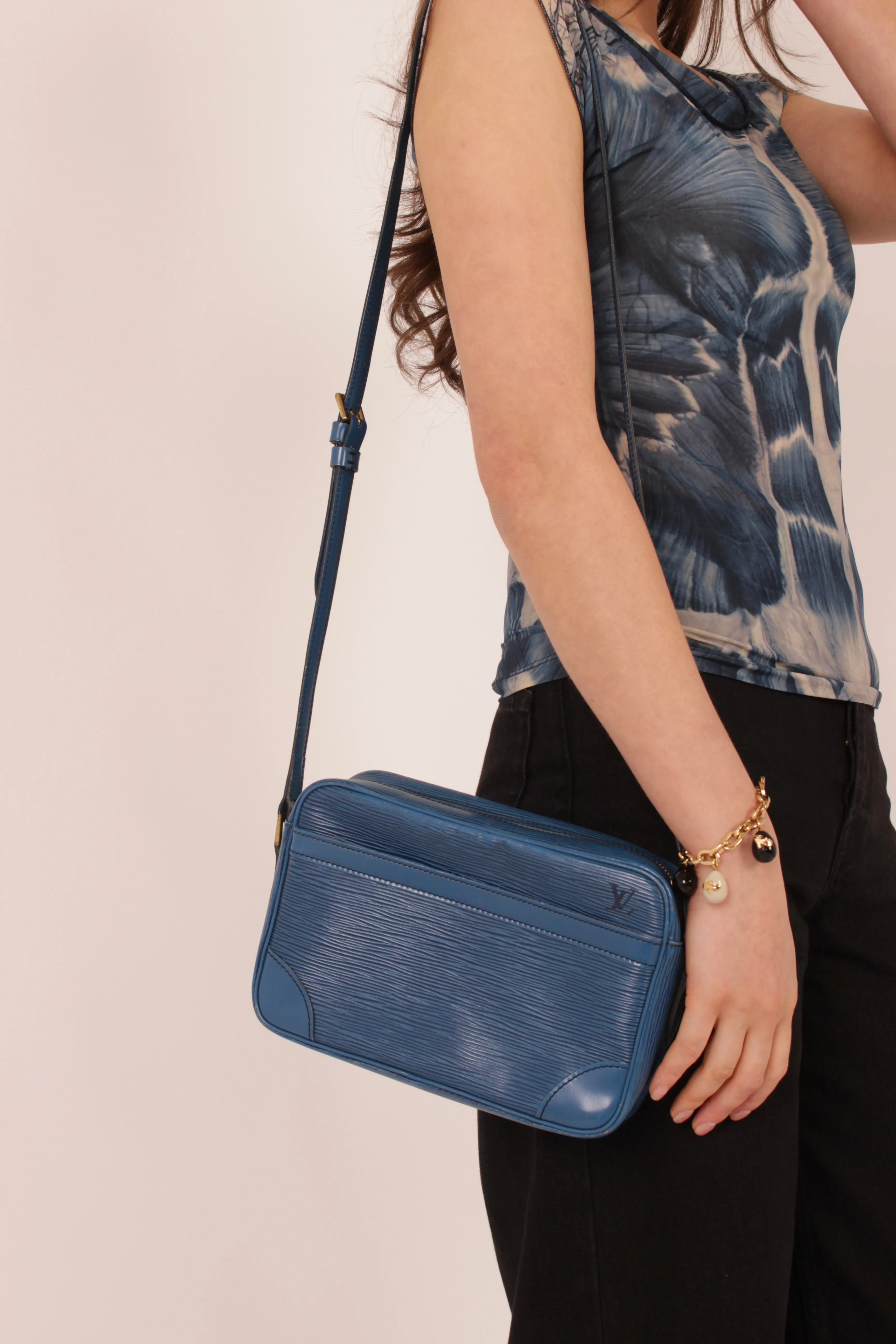 Louis Vuitton Blue Epi Leather Trocedero Crossbody Bag