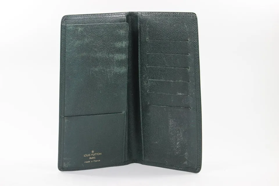 Louis Vuitton Dark Green Taiga Leather Brazza Wallet Long Card Holder 16lv1103