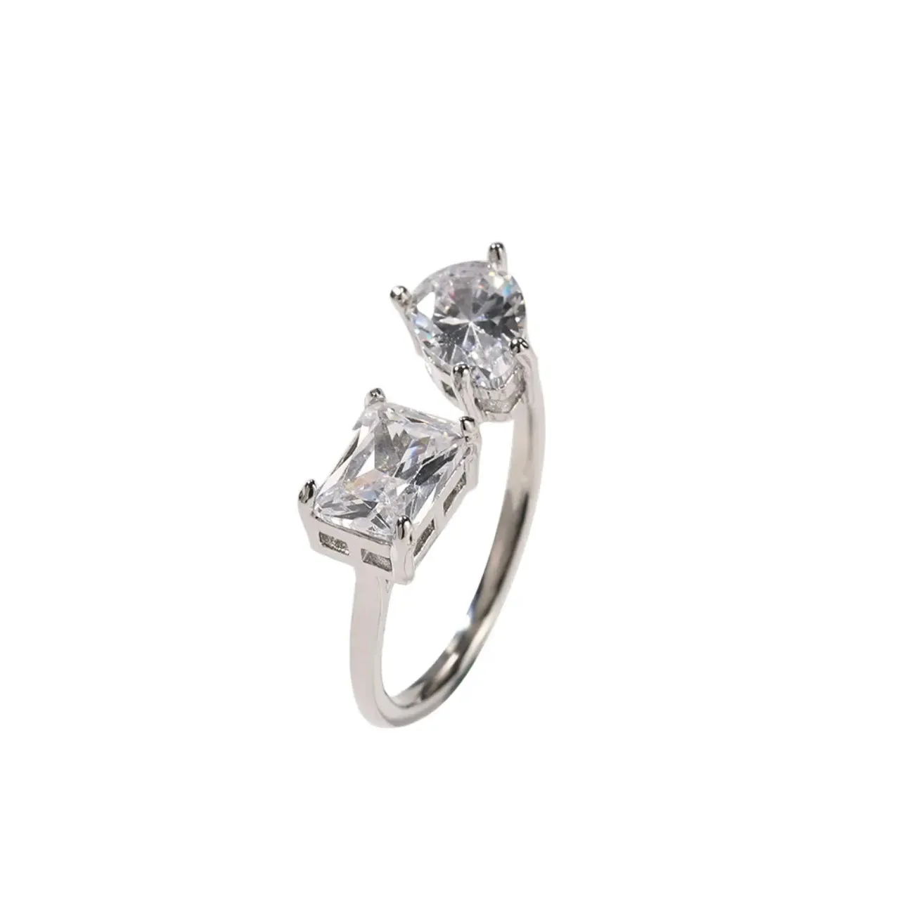 MINIMALIST ADJUSTABLE RING