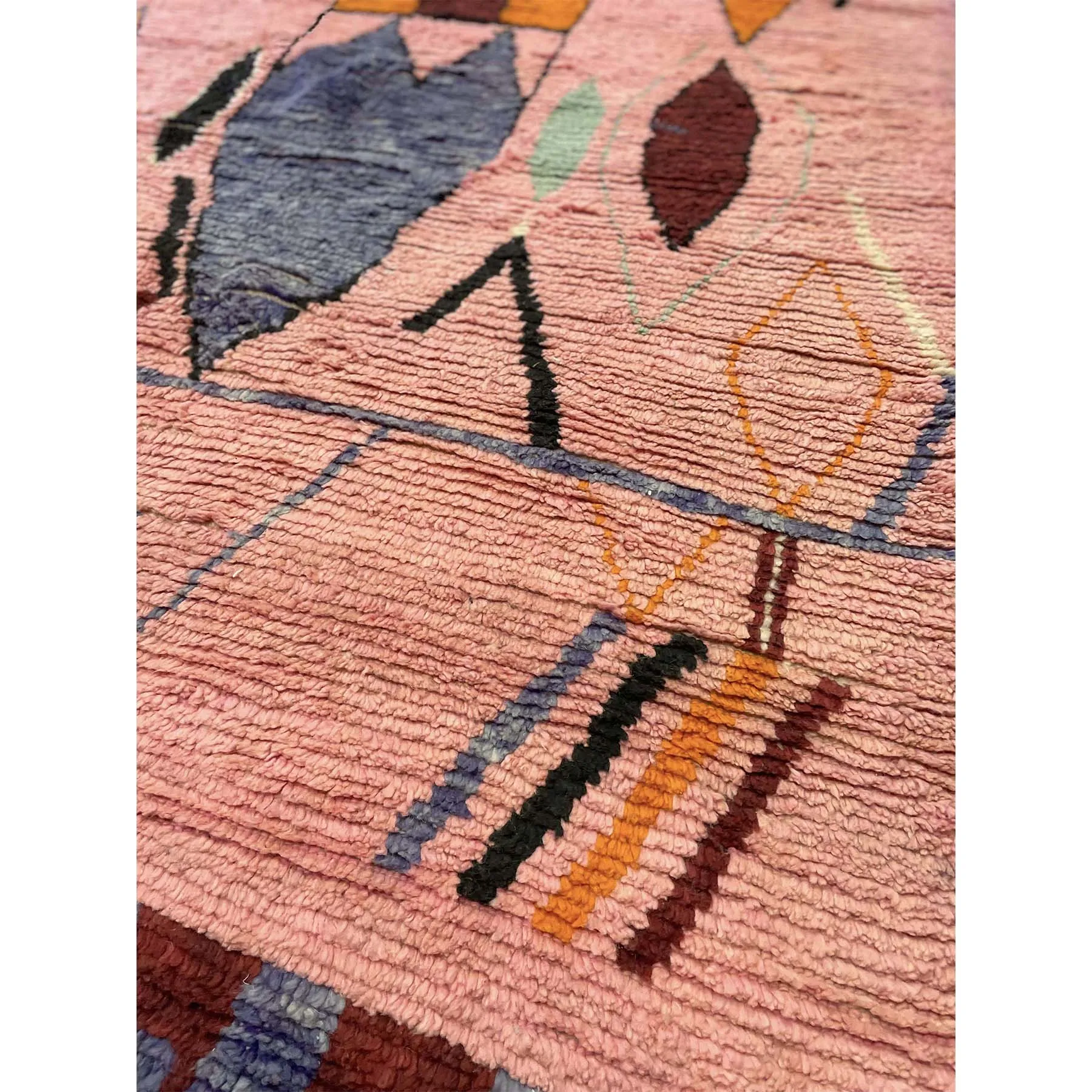 No. 661 | 5' 8" x 8' 7"
