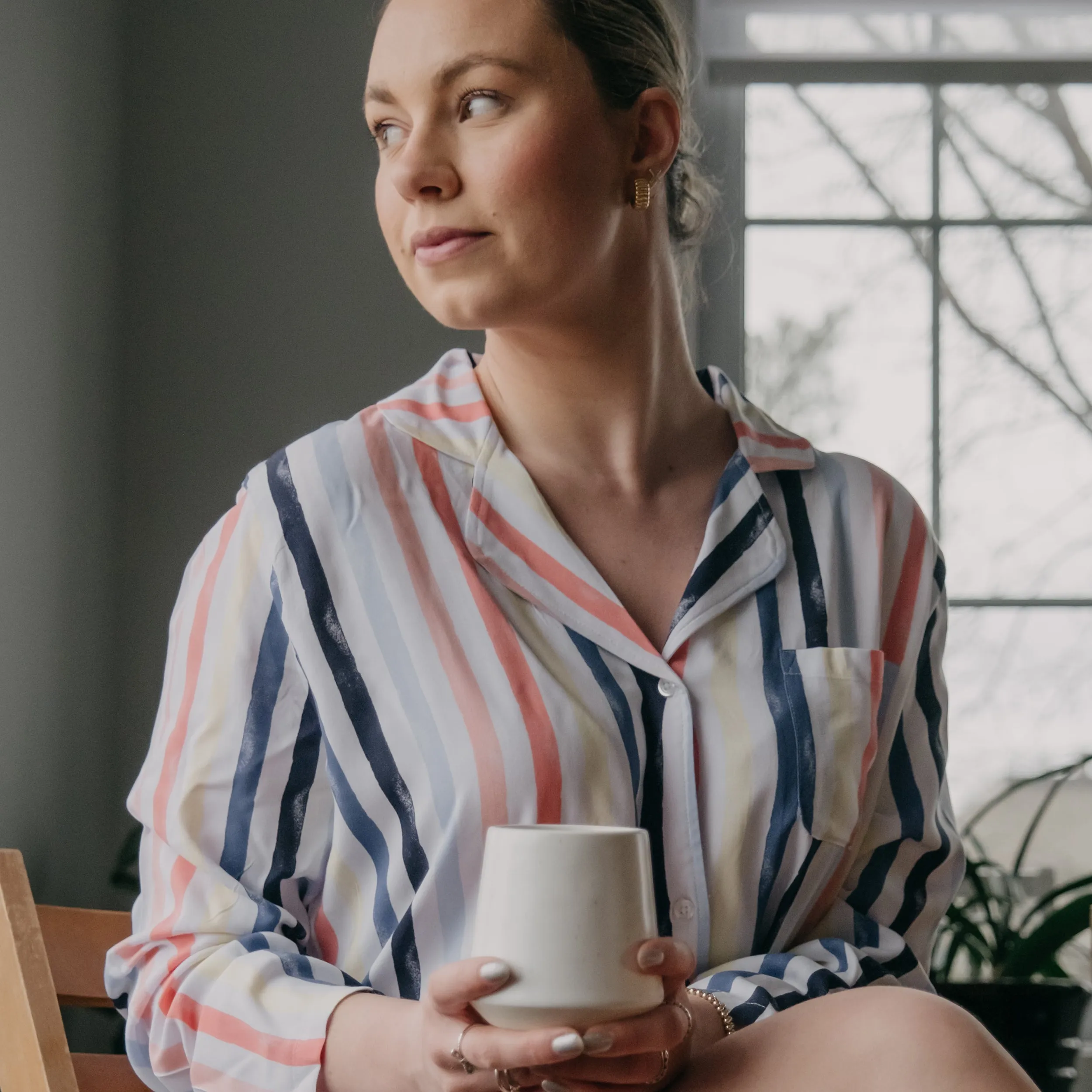 NOTCHED COLLAR NIGHSHIRT