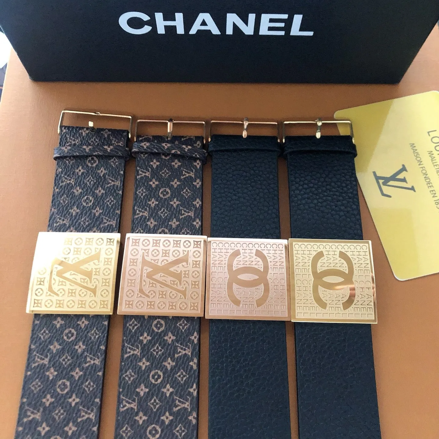 Pattern - Embossed Wristlet
