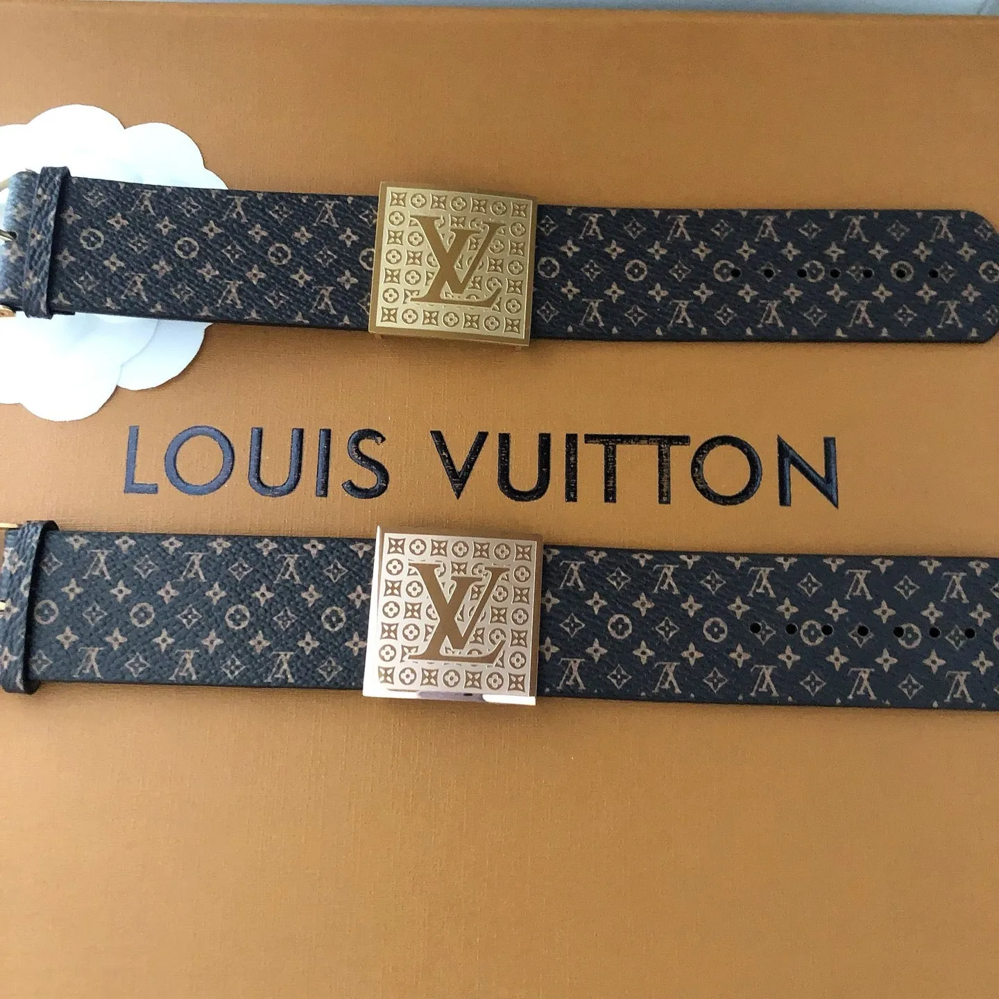 Pattern - Embossed Wristlet