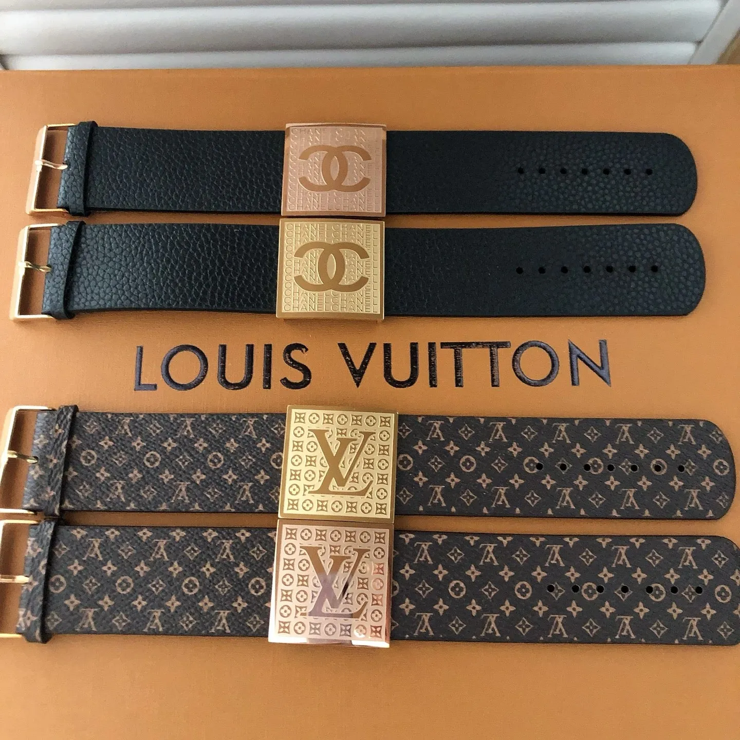 Pattern - Embossed Wristlet