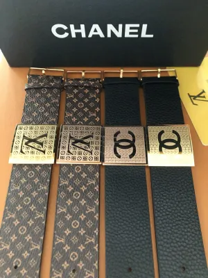 Pattern - Embossed Wristlet