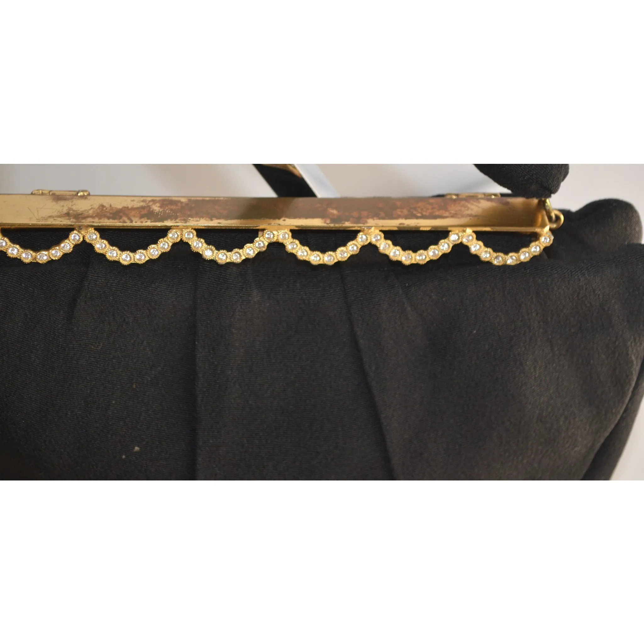 Pearl Framed Black Purse