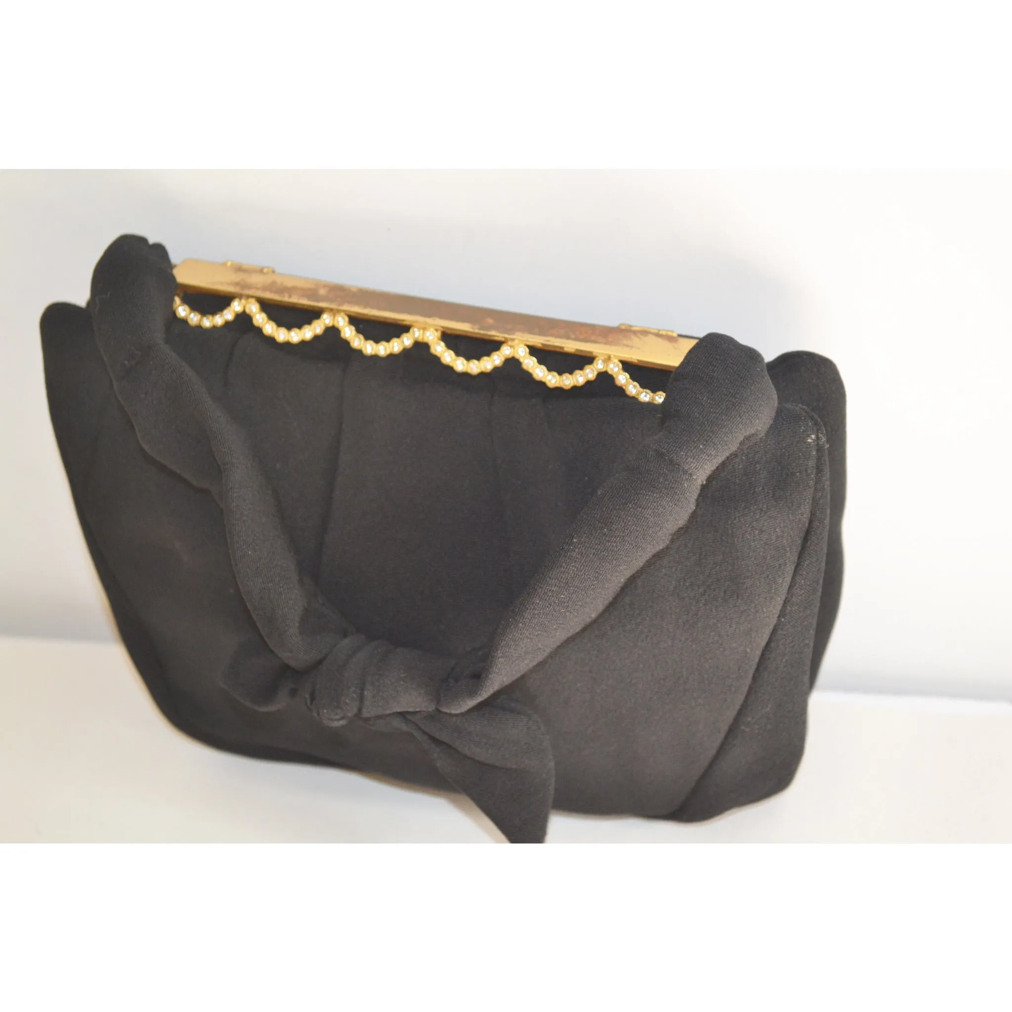 Pearl Framed Black Purse