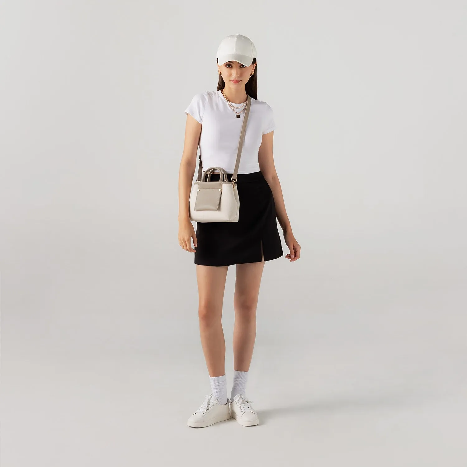 Picola Top Handle Bag Luxe Canvas (Rjt)