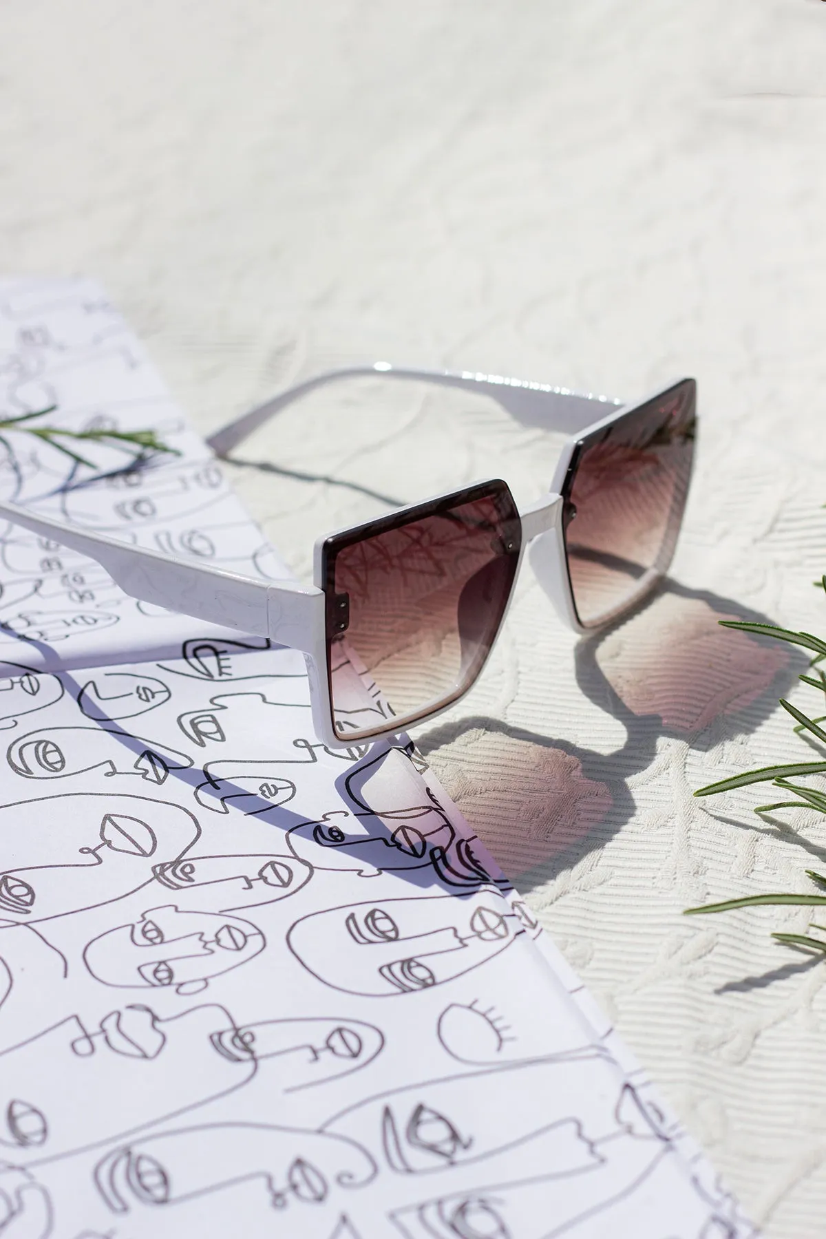 Rimless Square Edge Front Lens Sunglasses