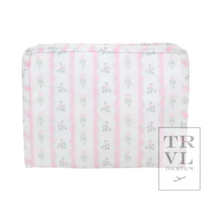 Roadie Medium - Ribbon Floral Pink Zip Pouch