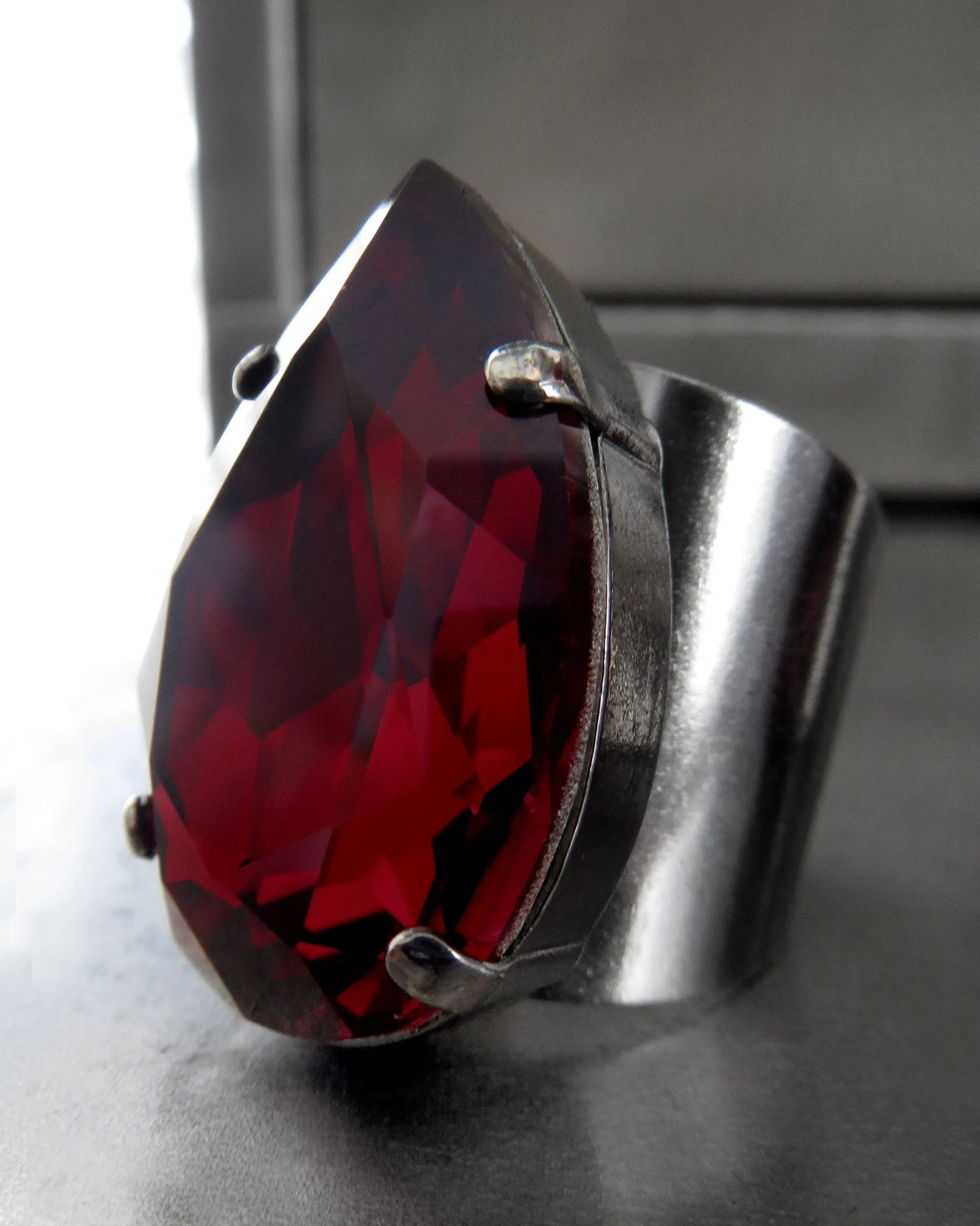 SANGUINE - Gothic Blood Red Crystal Ring - Teardrop