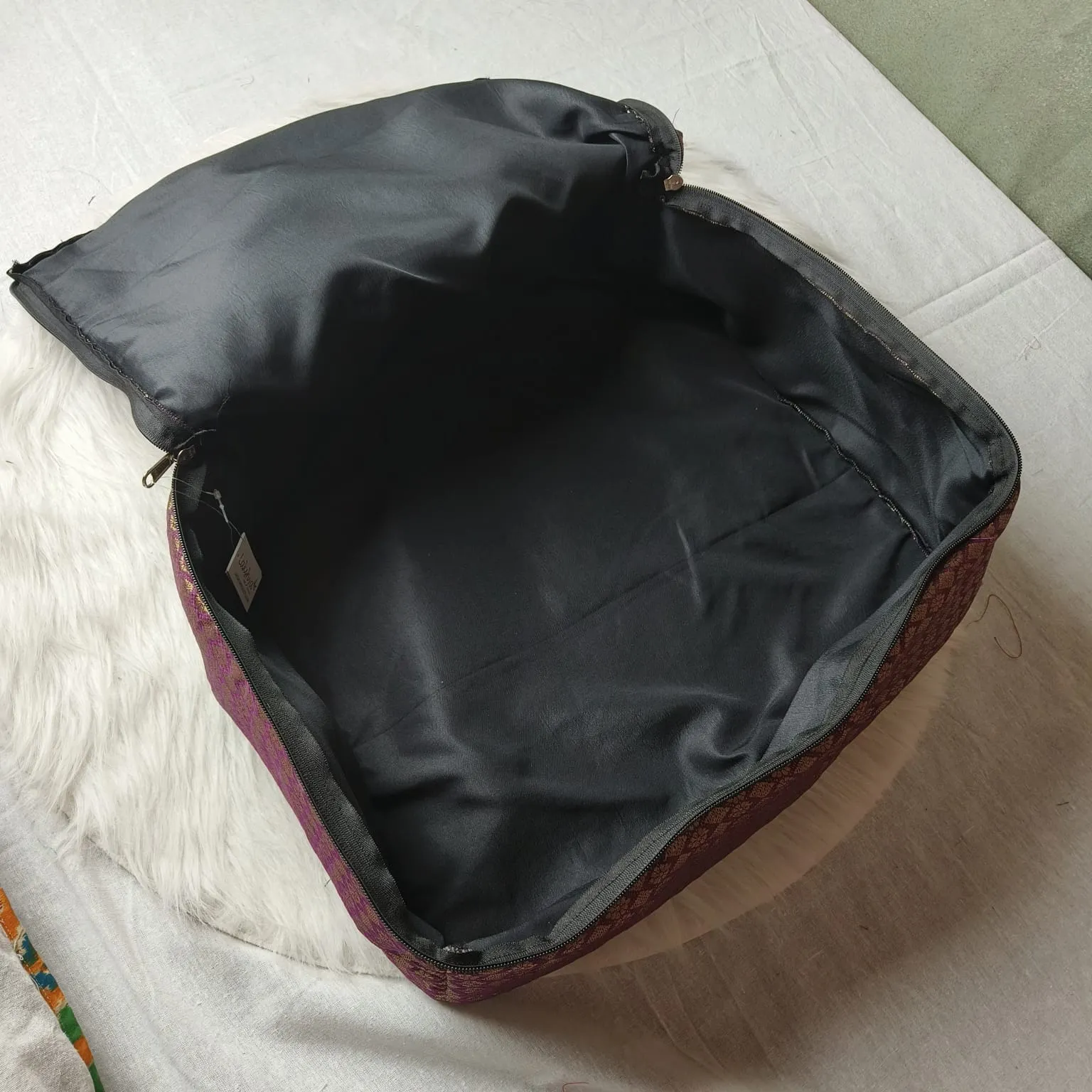 Saree Storage Bags Green Brocade Diamond weaves