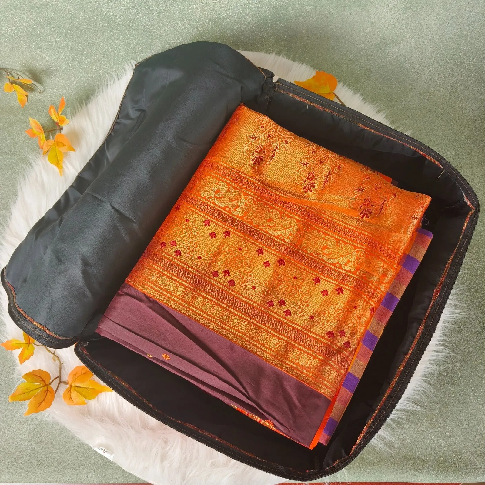 Saree Storage Bags Green Brocade Diamond weaves