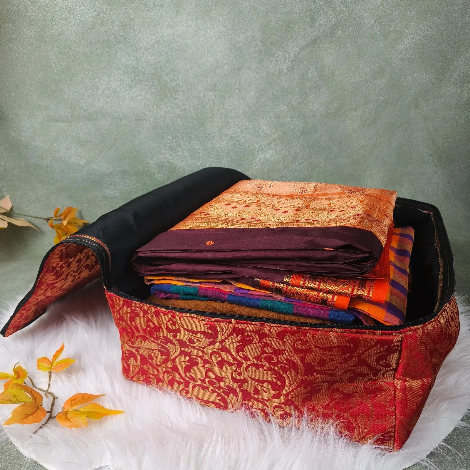 Saree Storage Bags Green Brocade Diamond weaves