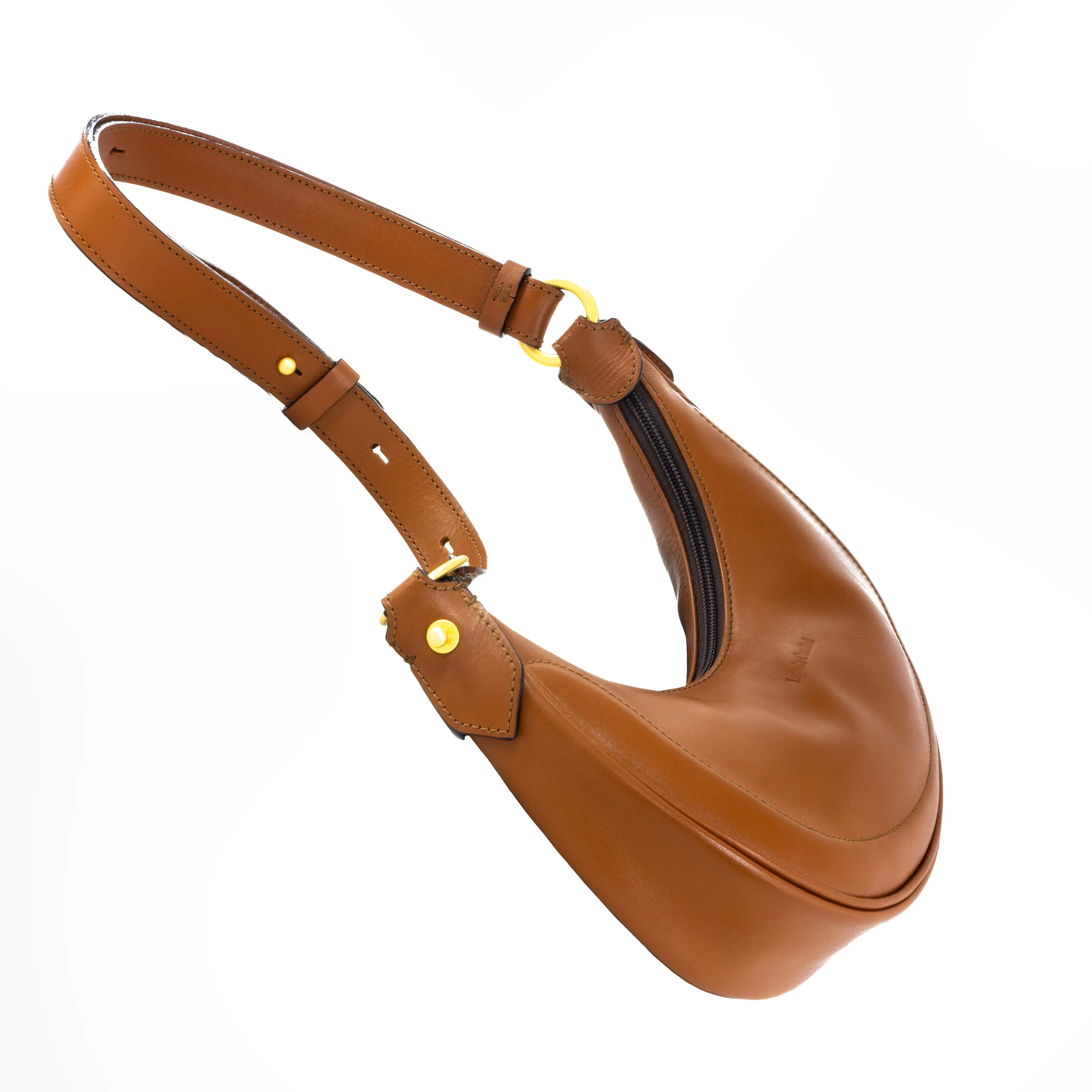 TATIANA - Our new minimalist Tote bag for your next outing. (so big for a small bag) Launching price in stock only not $700.00 but $580.00 and as you pay you get the 15% off and pay only$493.00. The 6 pieces available now.