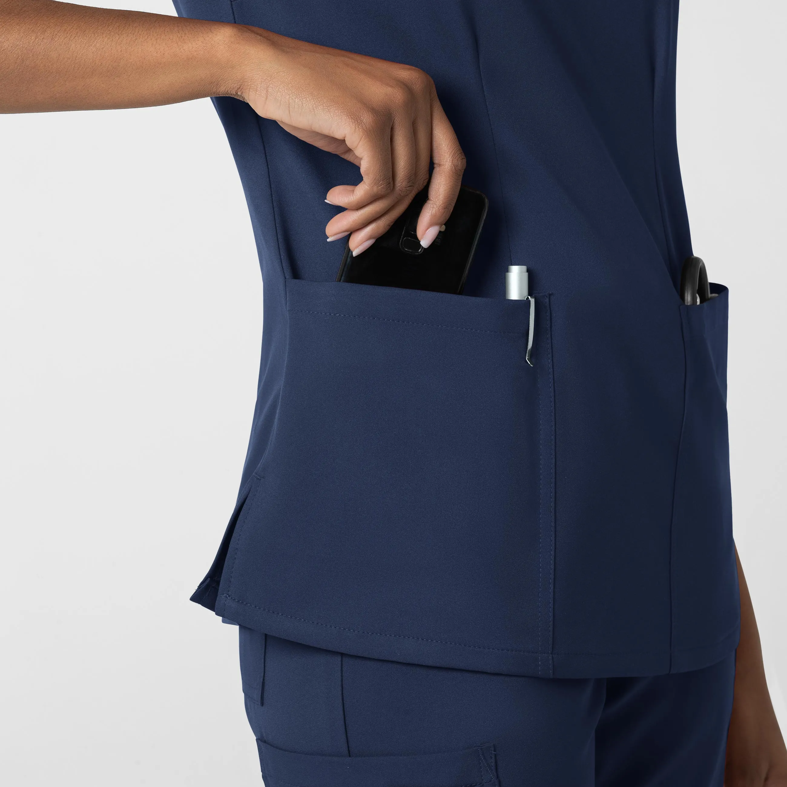 Thrive 6122 Fitted 3-Pocket V-Neck Scrub Top Navy