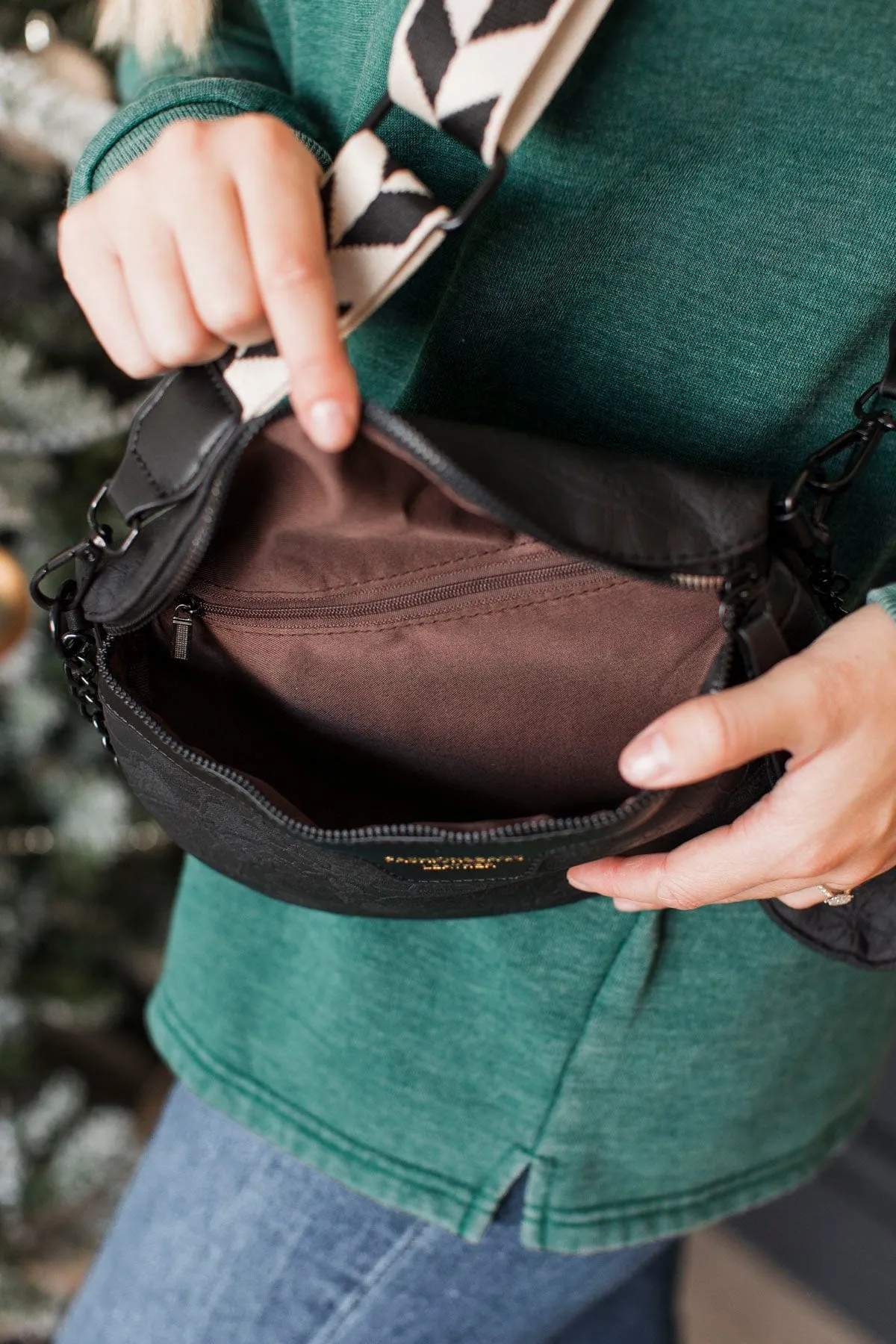 Unbelievably Amazed Belt Bag- Black