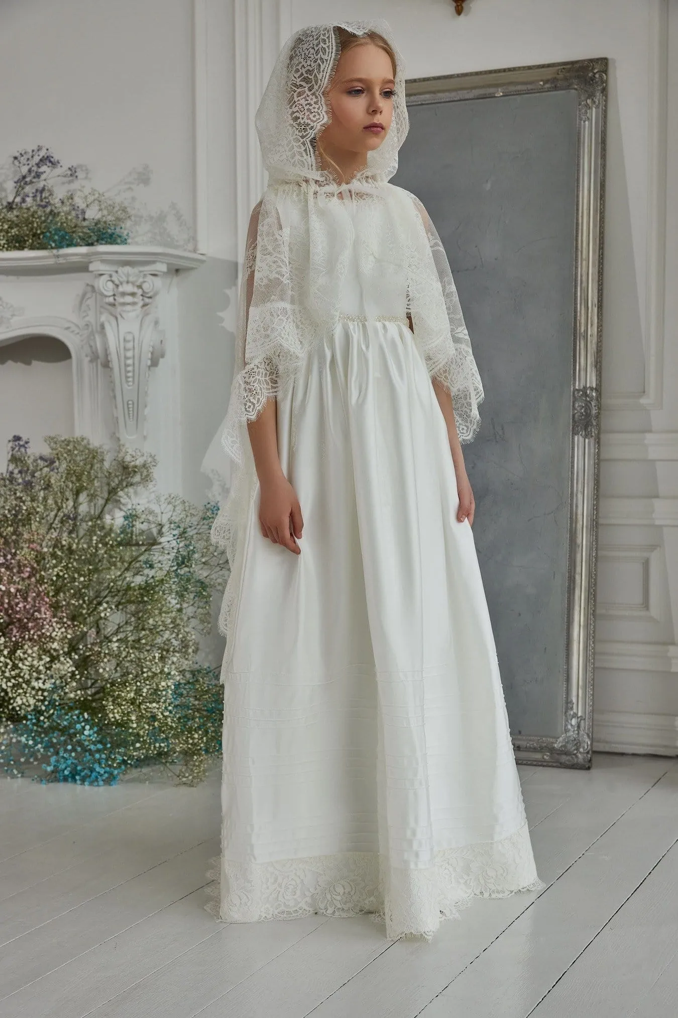 Vintage Hooded Lace Veil for Communion